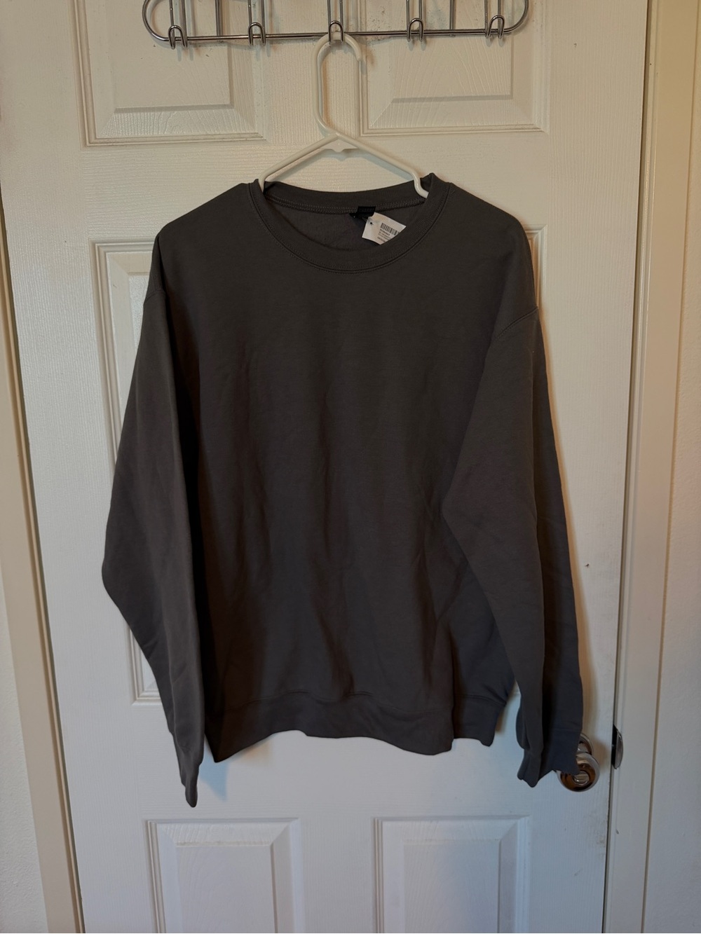 Gildan Heavy Blend Men's Gray Crewneck Pullover Fleece Sweatshirt Size M